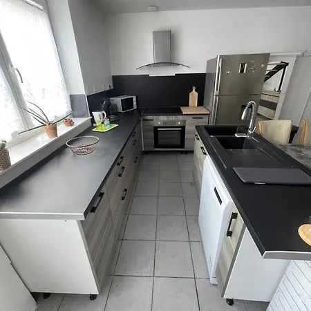 Apartment 2 A *